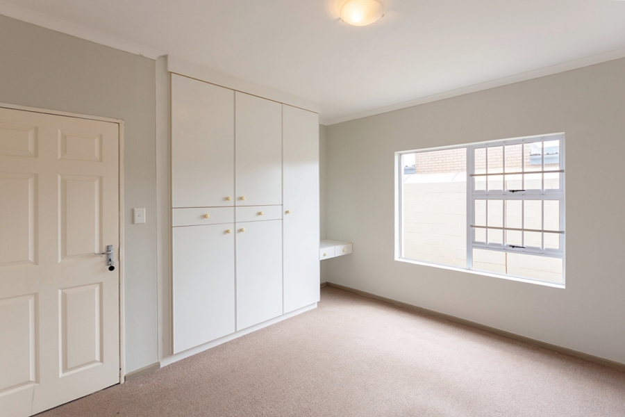 4 Bedroom Property for Sale in Middedorp Western Cape